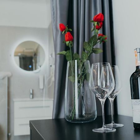 Poppy Downtown Suites Sarajevo Σαράγεβο Εξωτερικό φωτογραφία