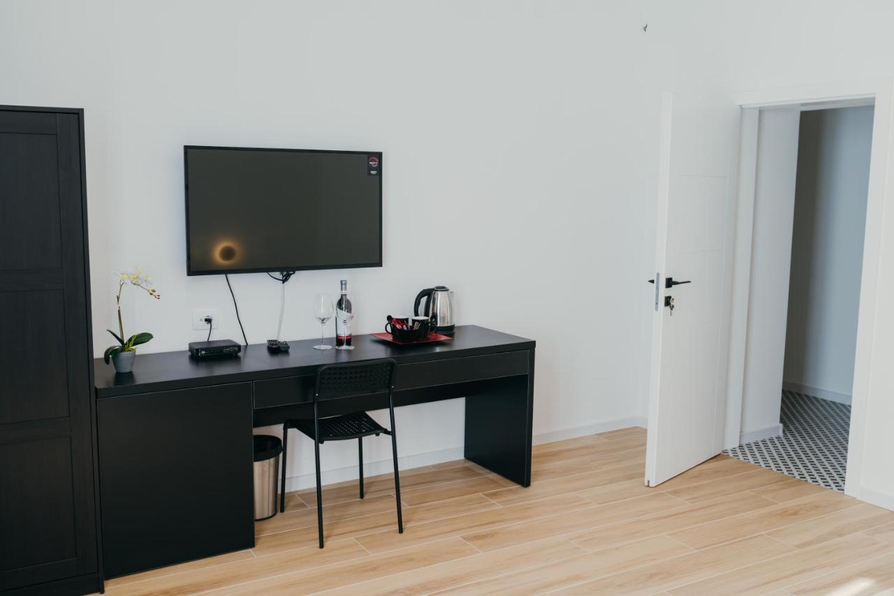 Poppy Downtown Suites Sarajevo Σαράγεβο Εξωτερικό φωτογραφία